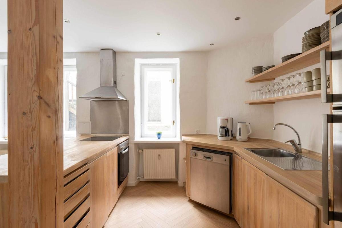Family Friendly 2br Basement Copenaghen